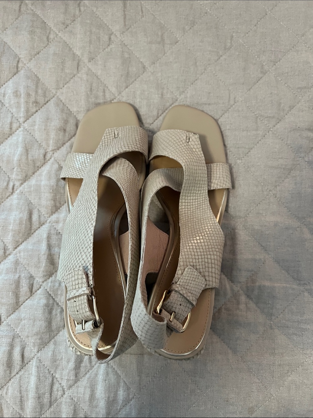 Donald J. Pliner Cream Textured Slingback Heels